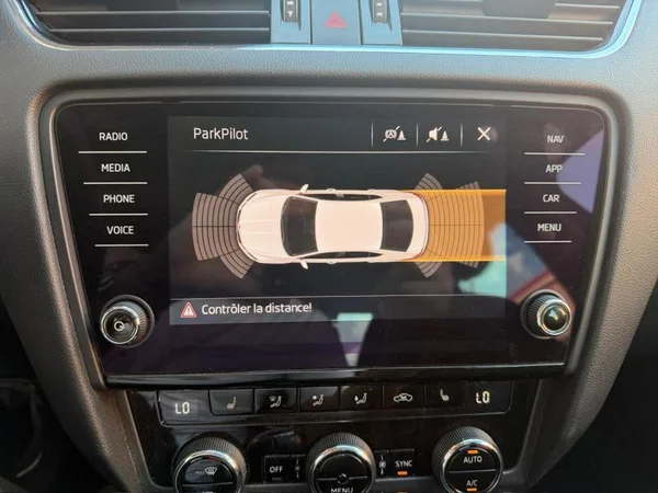 SKODA Octavia (2017) — foto 11 van 22