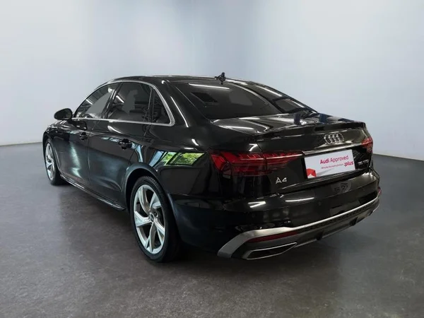AUDI A4 (2022) — foto 28 van 30