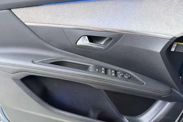 Peugeot 3008 (2024) — foto 9 van 18