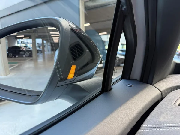 VOLKSWAGEN ID.5 (2026) — foto 4 van 18