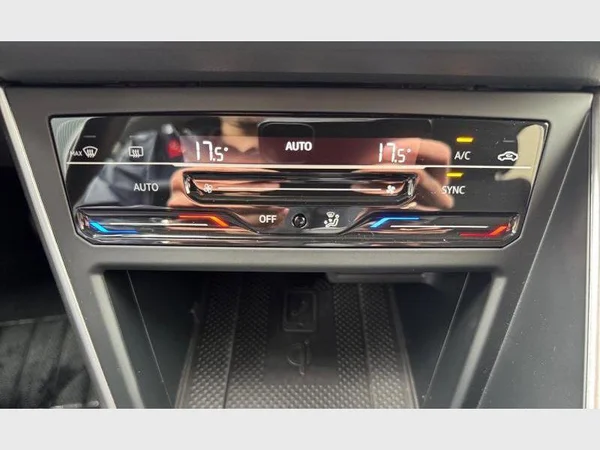 Volkswagen Taigo (2023) — foto 14 van 25