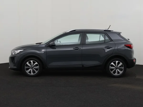 KIA Stonic (2022) — foto 12 van 23