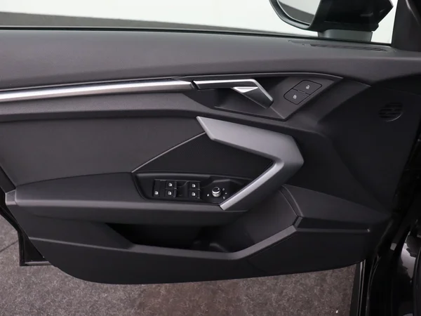 AUDI A3 Sportback (2025) — foto 9 van 18