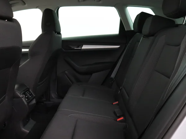 SKODA Karoq (2025) — foto 4 van 18