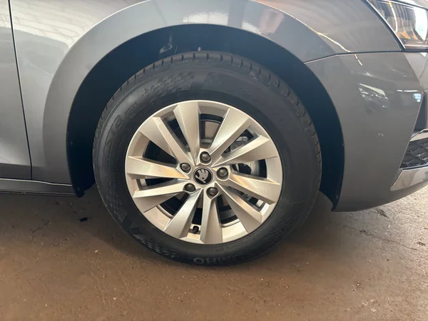 SKODA Octavia Combi (2025) — foto 5 van 24
