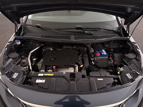 PEUGEOT 5008 (2020) — foto 6 van 23
