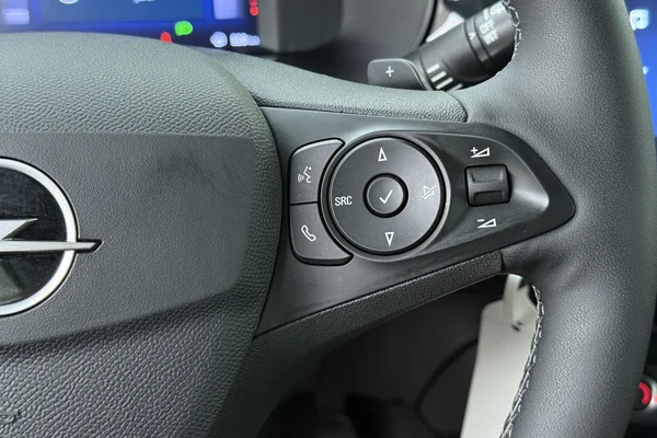 Opel Corsa (2025) — foto 6 van 24