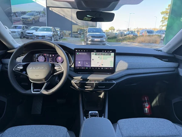 SKODA Octavia Combi (2026) — foto 3 van 17