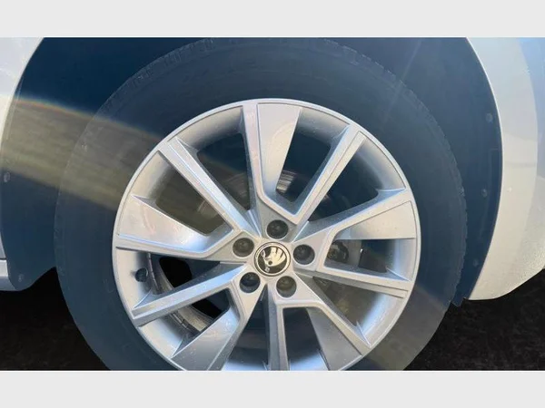 Skoda Kamiq (2022) — foto 14 van 29