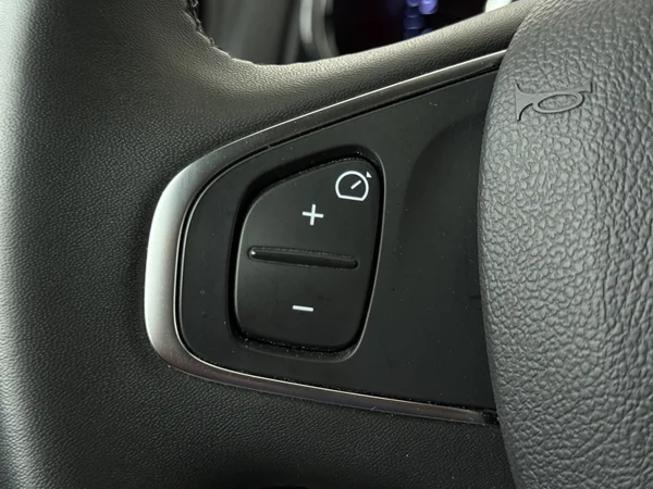 RENAULT Clio (2019) — foto 9 van 26