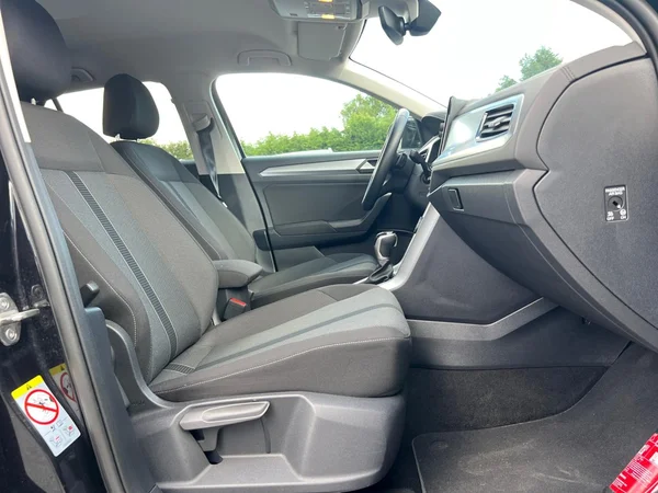VOLKSWAGEN T-Roc (2022) — foto 15 van 24