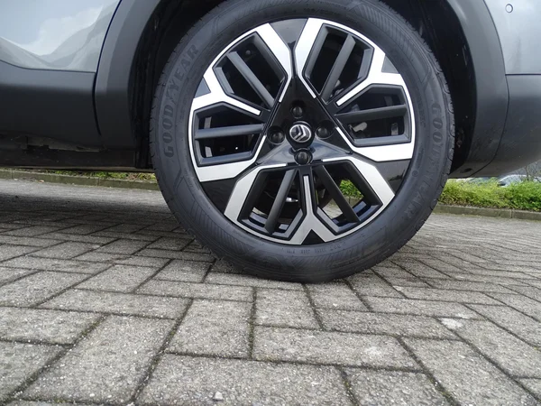 Citroën C4 (2025) — foto 3 van 23