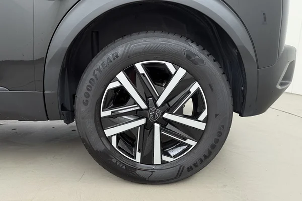 Peugeot 2008 (2025) — foto 15 van 18