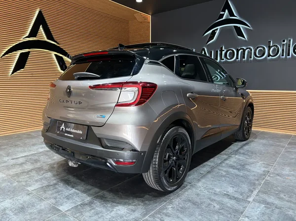 Renault Captur (2022) — foto 25 van 29