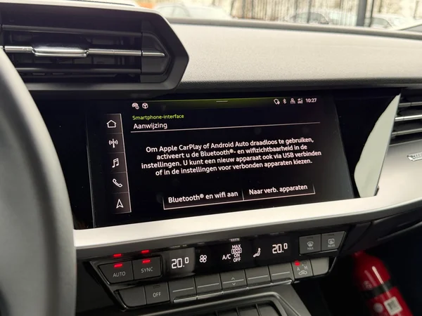 AUDI A3 Sportback (2024) — foto 7 van 17