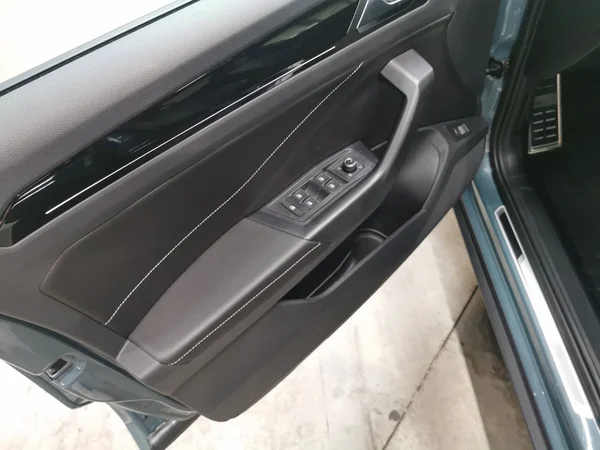 VOLKSWAGEN T-Roc (2026) — foto 5 van 15