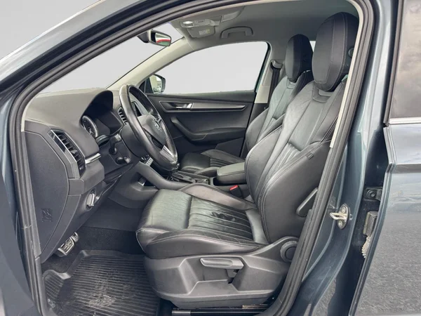 SKODA Karoq (2018) — foto 9 van 15