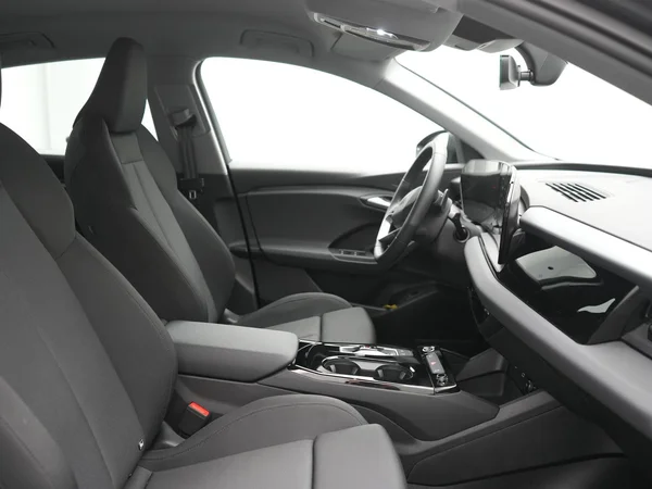 AUDI Q6 Sportback e-tron (2025) — foto 14 van 32