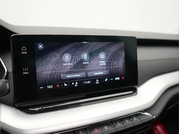 SKODA Octavia Combi (2021) — foto 22 van 41