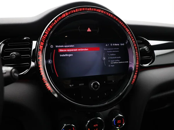 MINI Mini 5 Doors (F55 LCI II) (2022) — foto 10 van 21