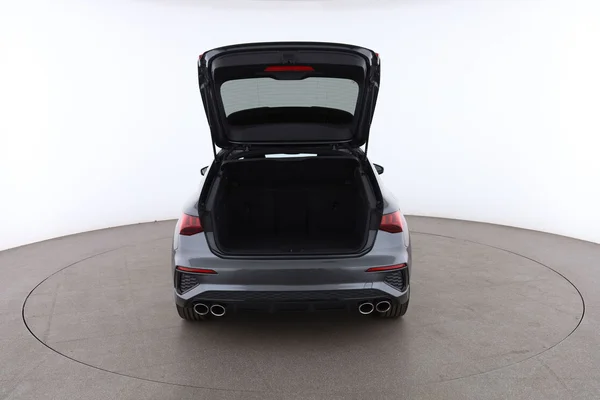 Audi S3 (2023) — foto 7 van 16