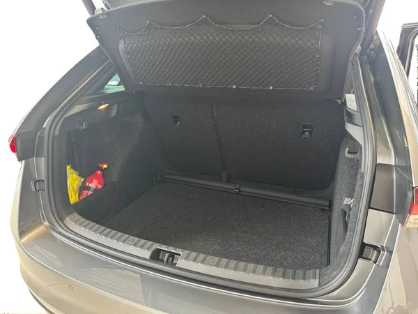 SKODA Scala (2024) — foto 19 van 19
