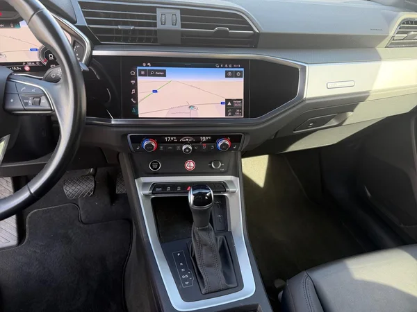 AUDI Q3 Sportback (2024) — foto 3 van 24