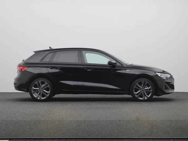 AUDI A3 Sportback (2025) — foto 19 van 21