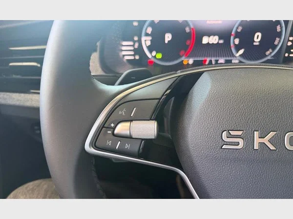 SKODA Kamiq (2026) — foto 3 van 23