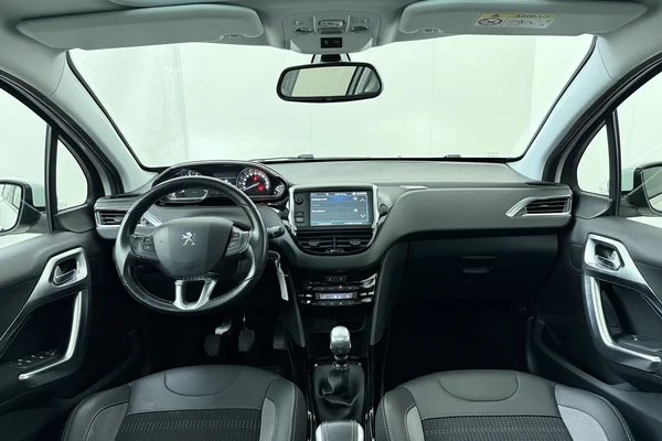 Peugeot 2008 (2019) — foto 24 van 24