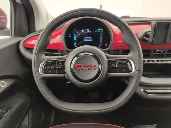 Fiat E-500 (2023) — foto 5 van 19