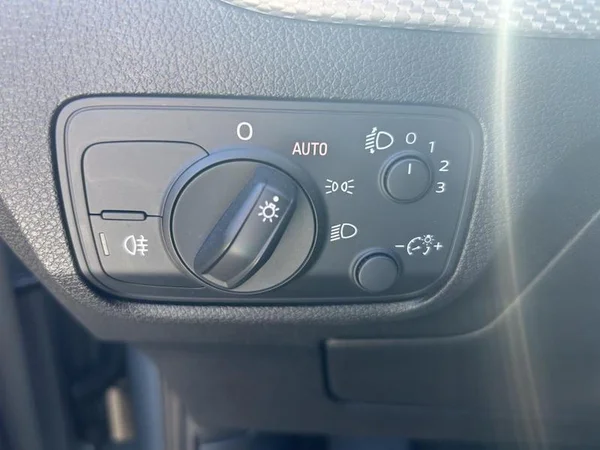 AUDI Q2 (2019) — foto 20 van 30