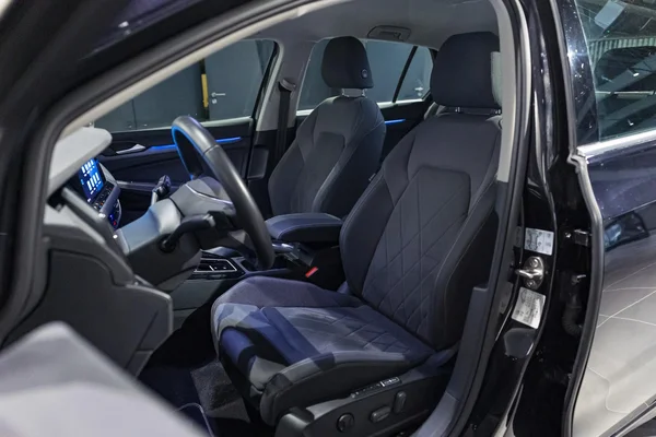 Volkswagen Golf (2024) — foto 30 van 32