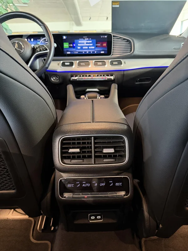Mercedes-Benz GLE (2024) — foto 7 van 23
