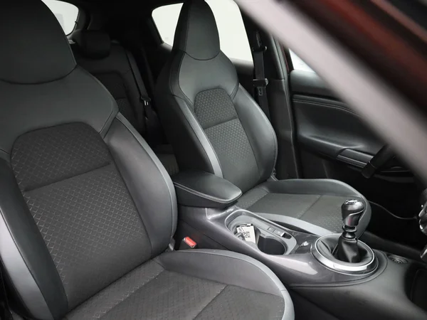 Nissan Juke (2023) — foto 32 van 42