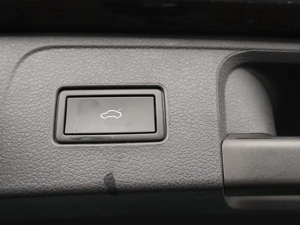 Volkswagen Passat (2022) — foto 12 van 29