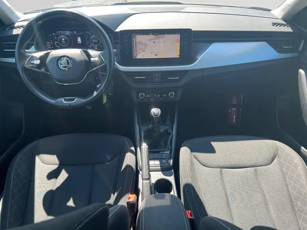 SKODA Kamiq (2021) — foto 15 van 18