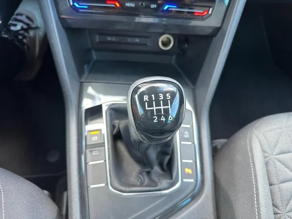 VOLKSWAGEN Tiguan Dsl (2023) — foto 17 van 35