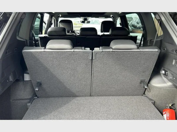 Volkswagen Tiguan Allspace (2023) — foto 6 van 40
