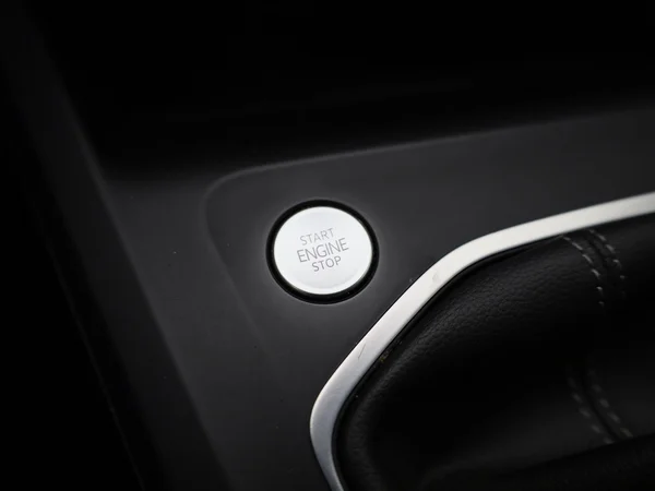Volkswagen Golf (2022) — foto 20 van 47