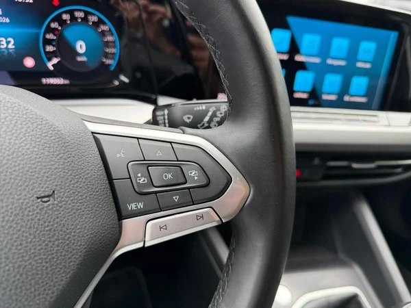 VOLKSWAGEN Golf Variant VIII Dsl (2022) — foto 10 van 29