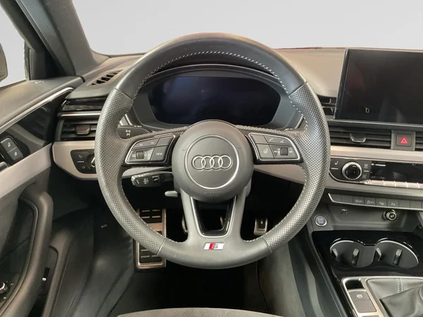 AUDI A4 SW (2020) — foto 4 van 24