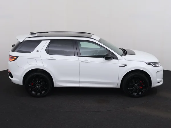 Land Rover Discovery Sport (2023) — foto 27 van 31
