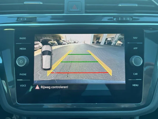 VOLKSWAGEN Tiguan (2023) — foto 5 van 21