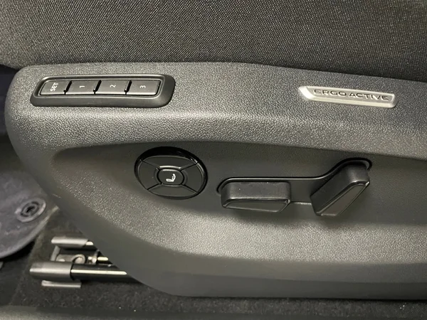 VOLKSWAGEN Tayron eHybrid (PHEV) (2025) — foto 5 van 15