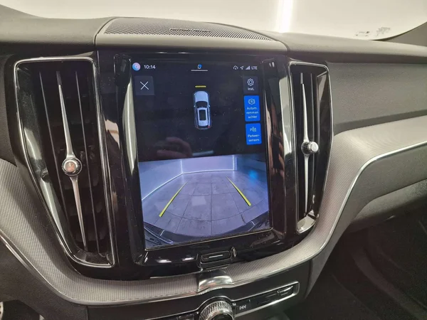 Volvo XC60 (2021) — foto 9 van 17