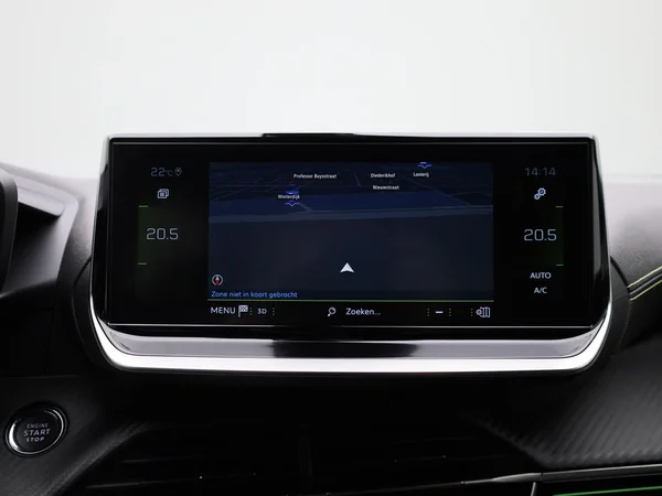 Peugeot 2008 (2022) — foto 8 van 43