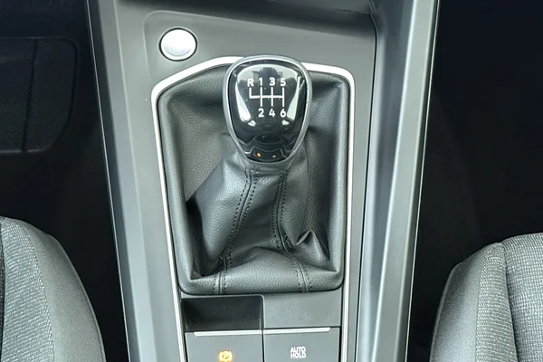 Volkswagen Golf VIII (2021) — foto 4 van 24