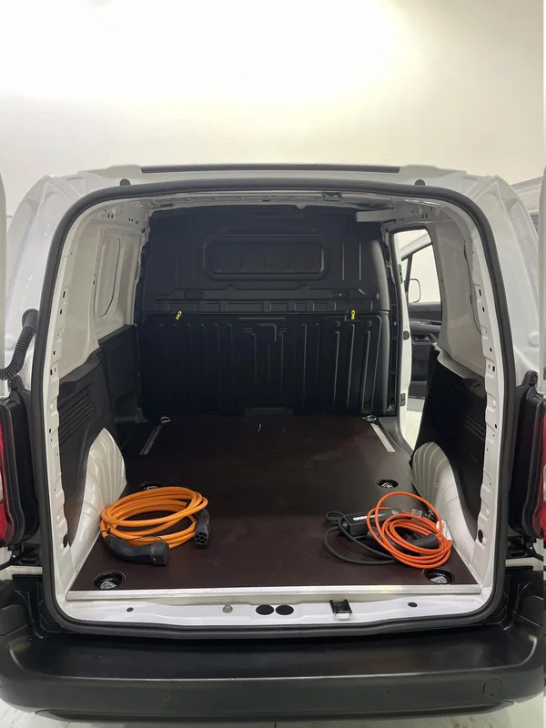 Toyota E-Proace Van Mwb (2024) — foto 42 van 59