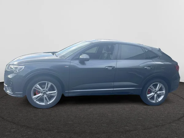 AUDI Q3 Sportback (2025) — foto 14 van 21